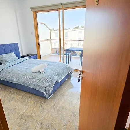 Central City Rooms Gazde/Camere de închiriat