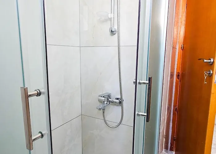 Central City Rooms Проживання в сім'ї *